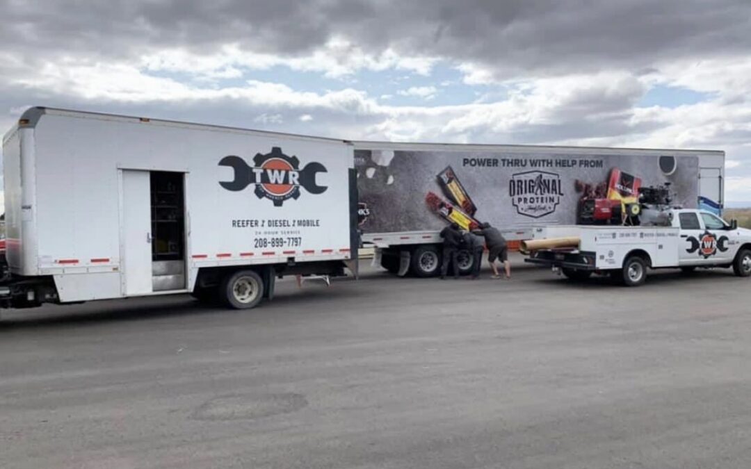 Top Wrench Repair mobile fleet service truck at a commercial trailer in the Treasure Valley